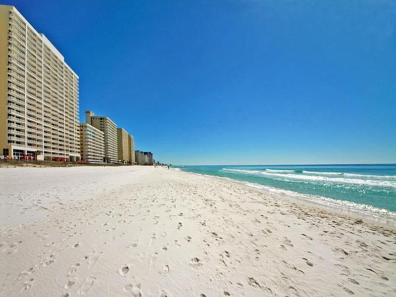 Apartment Majestic Towers Ii 1204